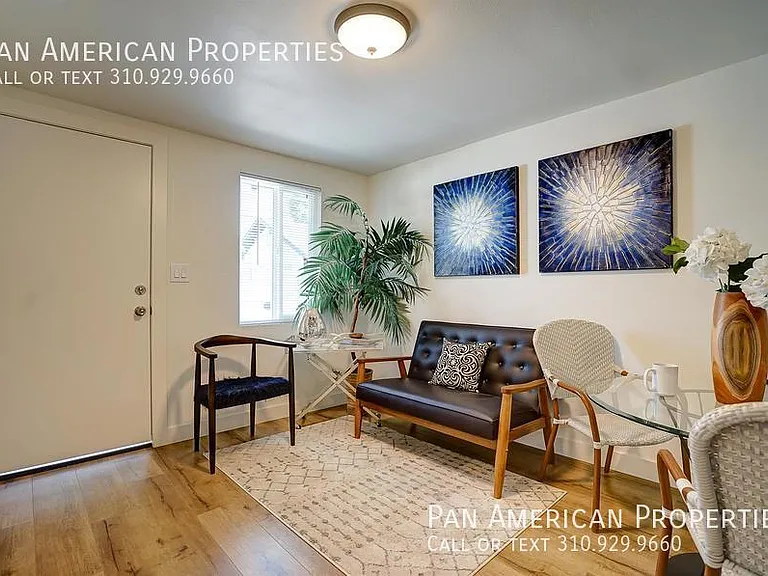 424 E Truslow Ave #2 — Photo 13