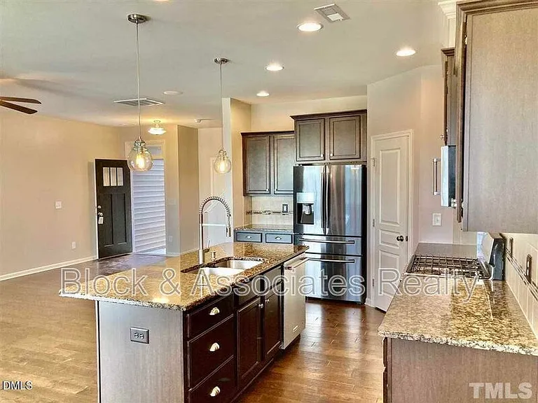 213 Churment Ct — Photo 3