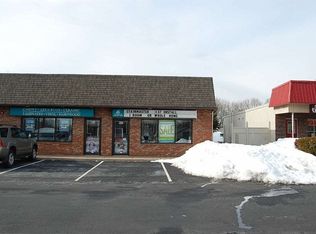 942 Woodbourne Rd, Levittown, PA 19057