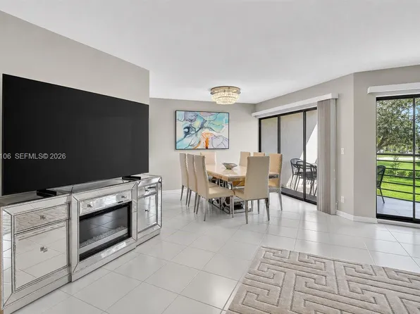 5901 Camino Del Sol APT 207, Boca Raton, FL 33433