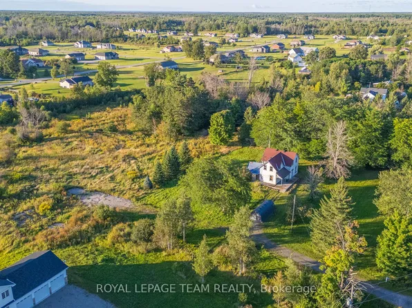 1102 Perth Rd N, Beckwith, ON K7A 4S7