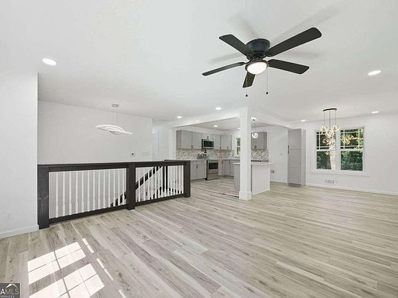 5th image of 3920 Wedgefield Cir