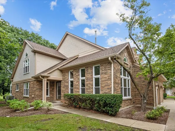 352 Satinwood Ct N, Buffalo Grove, IL 60089