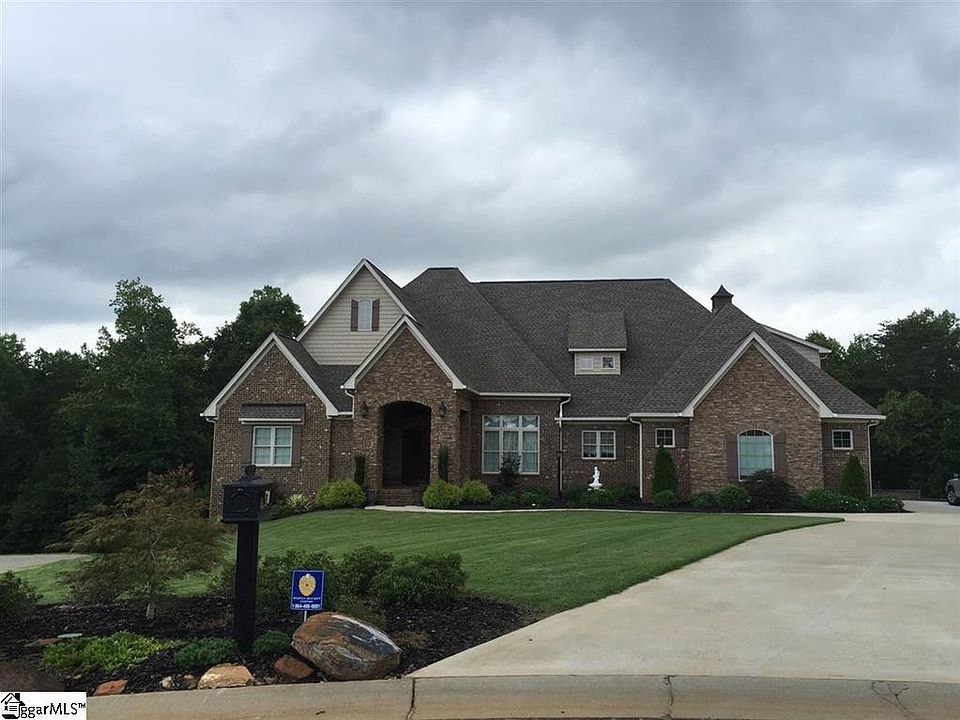 2nd image of 138 Emily Dr