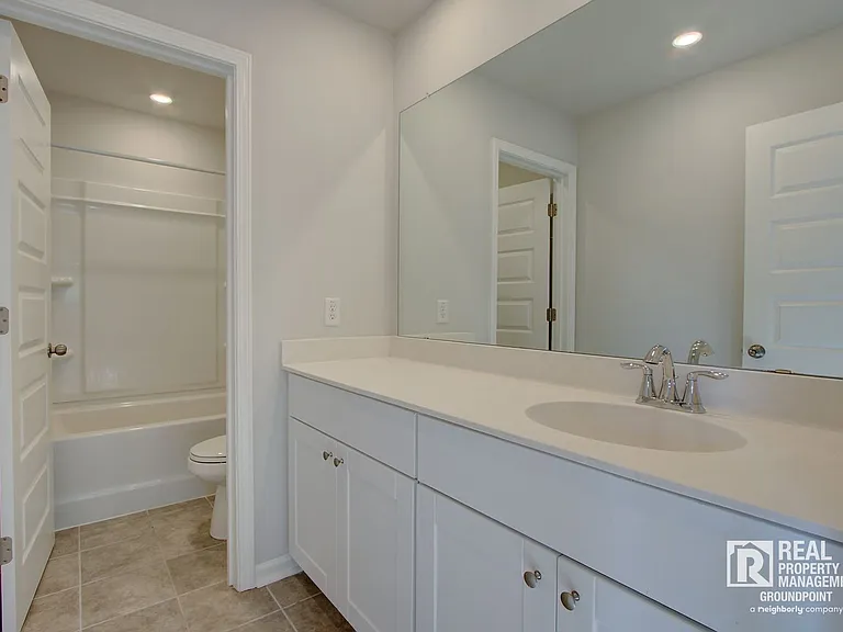 137 Paddle Boat Way — Photo 28