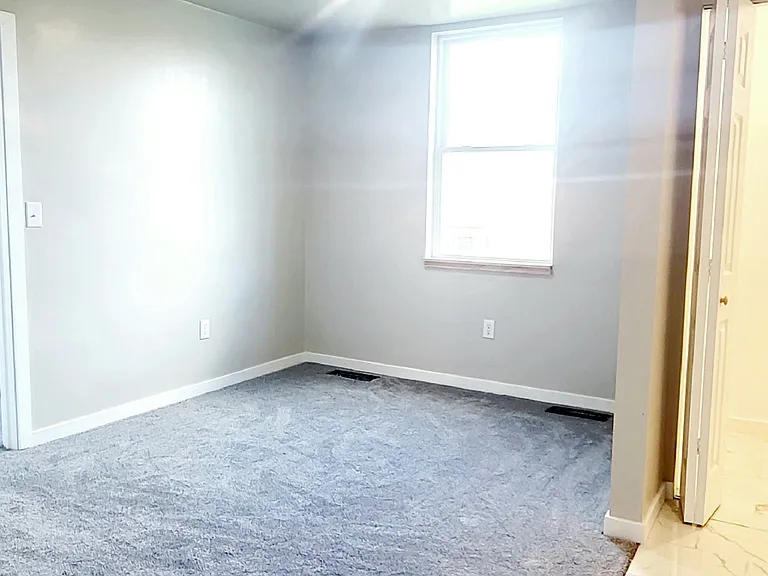 521 E Main St #103 — Photo 4