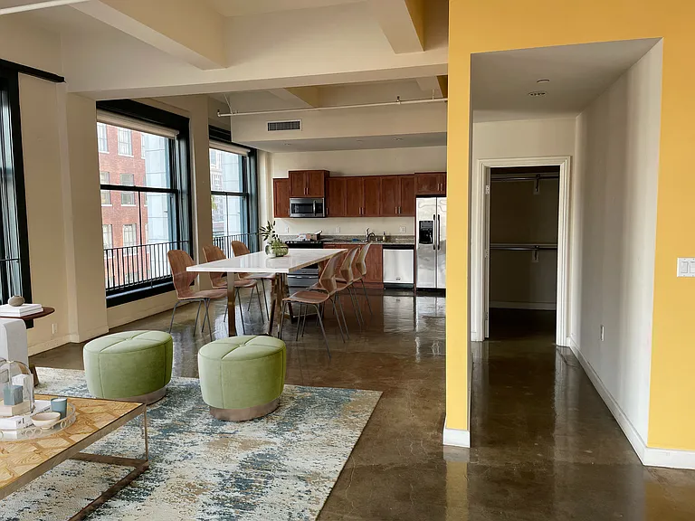 The Metropolitan Lofts — Photo 13