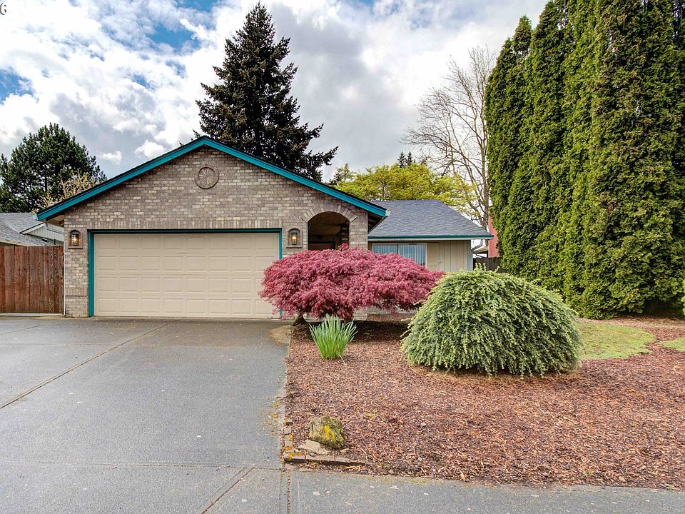 1st image of 418 NE 160th Ave