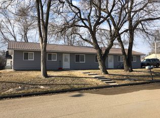 811 4th St NW #811, Valley City, ND 58072