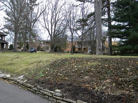 2nd image of 6063 Woodford Ct APT 2