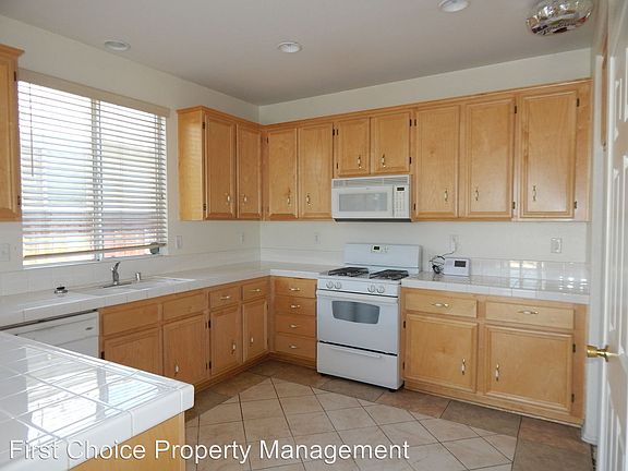 3rd image of 17313 Bronco Ln
