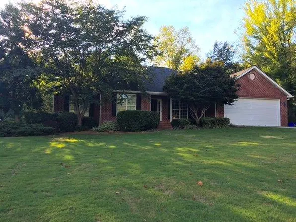 1231 Covie Dr, Dalton, GA 30720