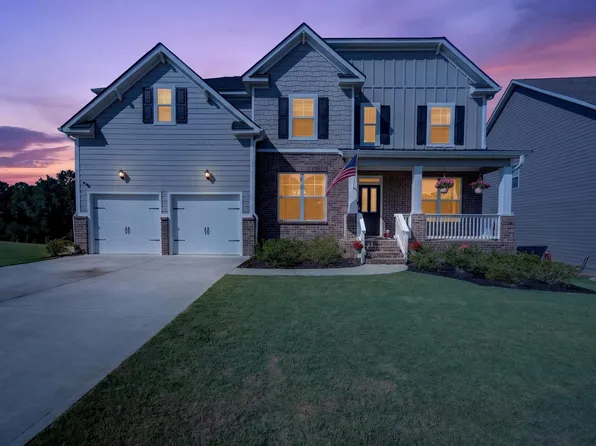 1101 Hawthorne Cir, Madison, GA 30650