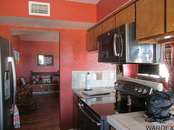 5th image of 2984 W Safari Dr