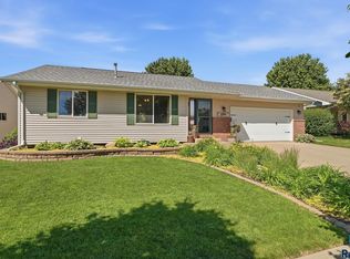 4209 N Alaska Ave, Sioux Falls, SD 57107