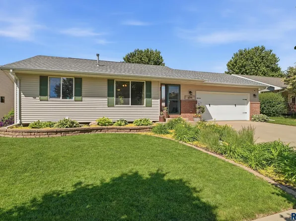 4209 N Alaska Ave, Sioux Falls, SD 57107