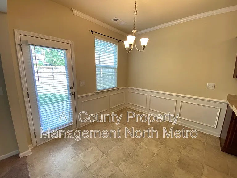 114 Kasey Dr — Photo 5