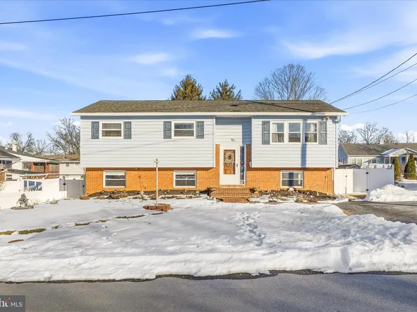 501 Cara Ct, Martinsburg, WV 25401