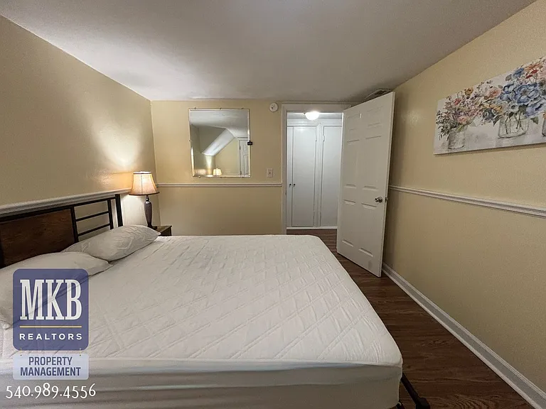 17 S College Ave — Photo 23