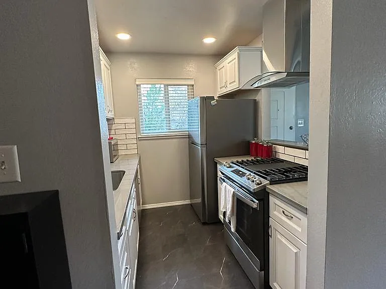6261 Cavan Dr #4 — Photo 6
