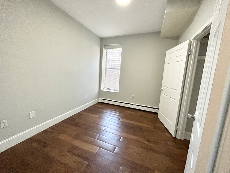 15 Ruggles St #2L — Photo 5