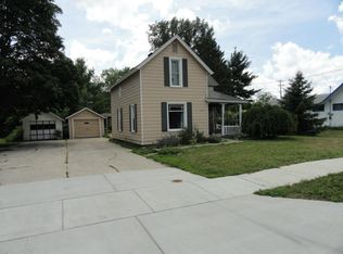208 E 1st St, Gaylord, MI 49735