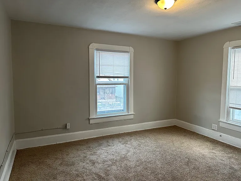 334 N Holmes Ave — Photo 7