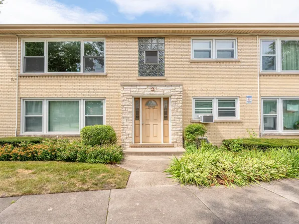 2010 S Crescent Ave #2C, Park Ridge, IL 60068