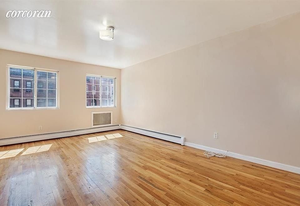 1st image of 297 Putman Ave #2