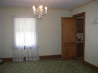 4th image of 2333 Ashland Ave