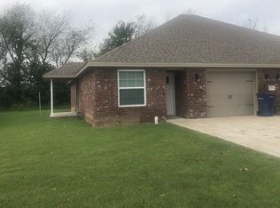 1106 S Haden St, Siloam Springs, AR 72761
