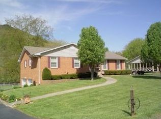 87 Village Ln, Daleville, VA 24083