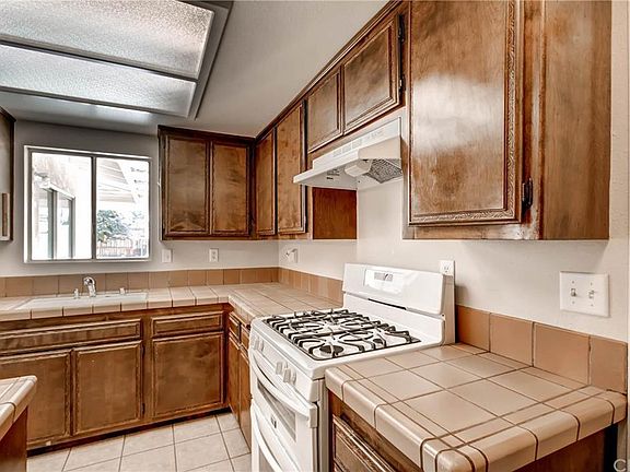 5th image of 34990 Orange St