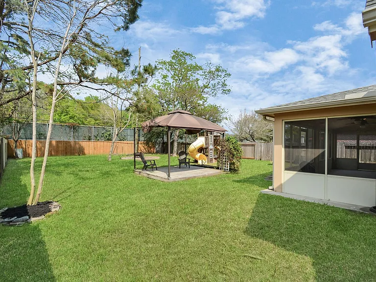 13339 Yaupon Holly Ln — Photo 23