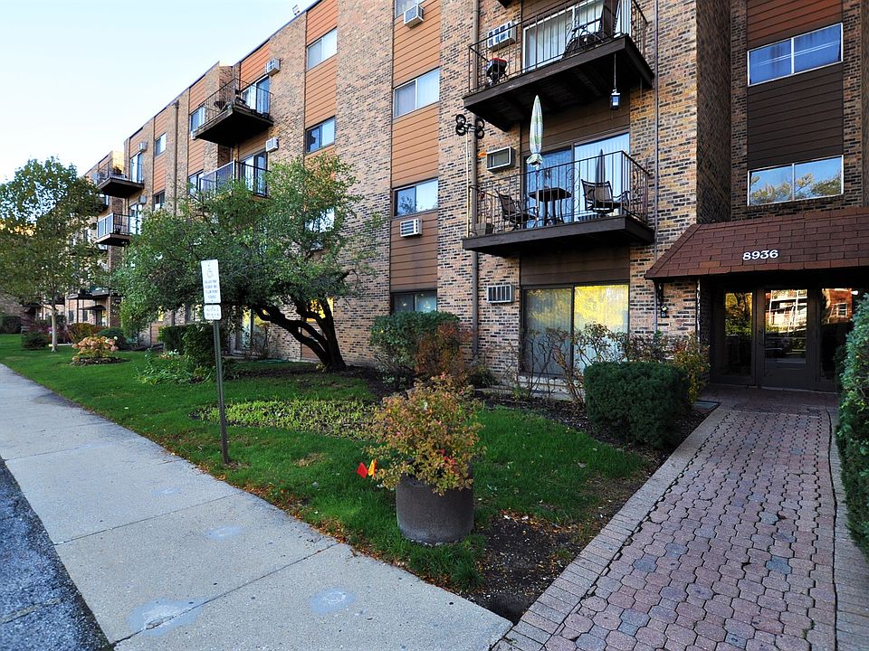 1st image of 8936 Parkside Ave #301