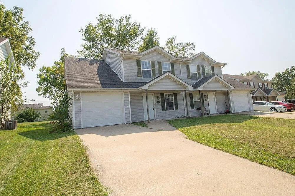 Waterloo Dr - 4516-... — Photo 1