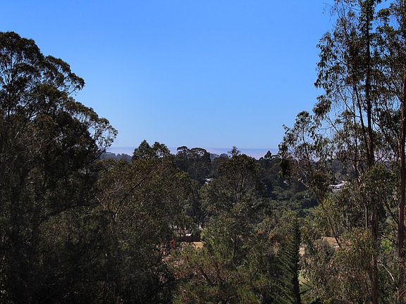 5th image of 48 Lupine Ln