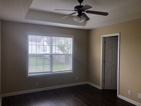 5th image of 1279 Meredith Way