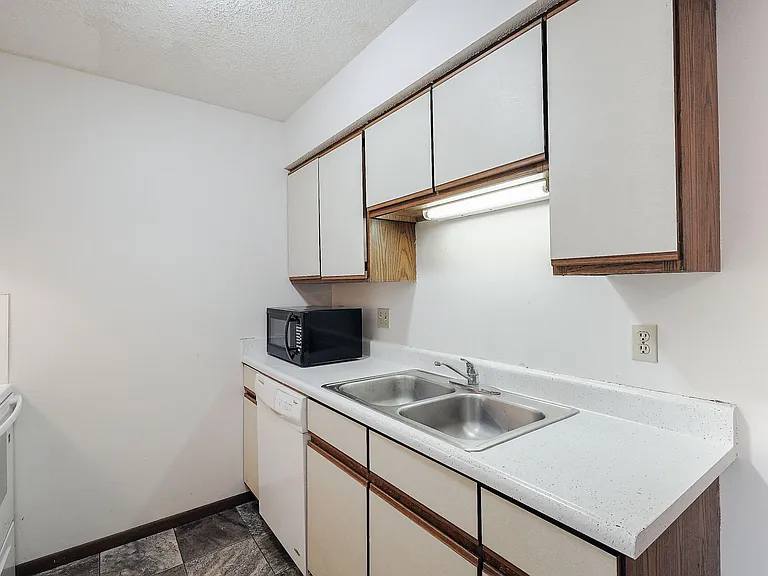 535 North 23rd St — Photo 30