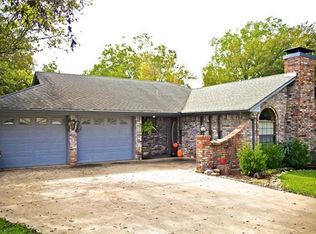 204 5th St, Valley View, TX 76272