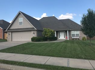 213 Monroe St, Centerton, AR 72719