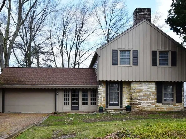 2652 S Belvoir Blvd, University Heights, OH 44118
