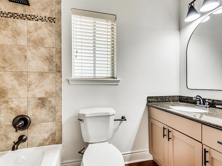 5612 Grover Ave #101 — Photo 6