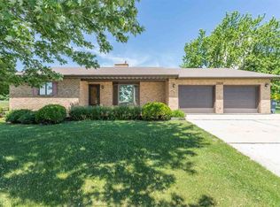 2924 S Ridge Rd, Green Bay, WI 54304