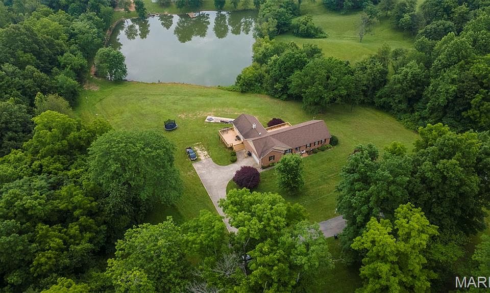 1st image of 420 Cherokee Dr