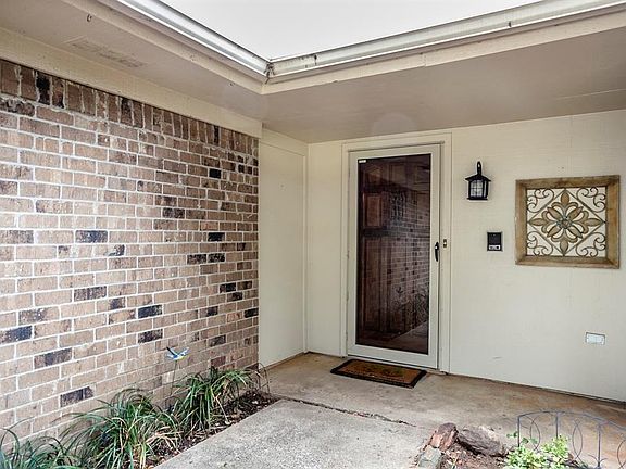 3rd image of 8601 Hightower Dr