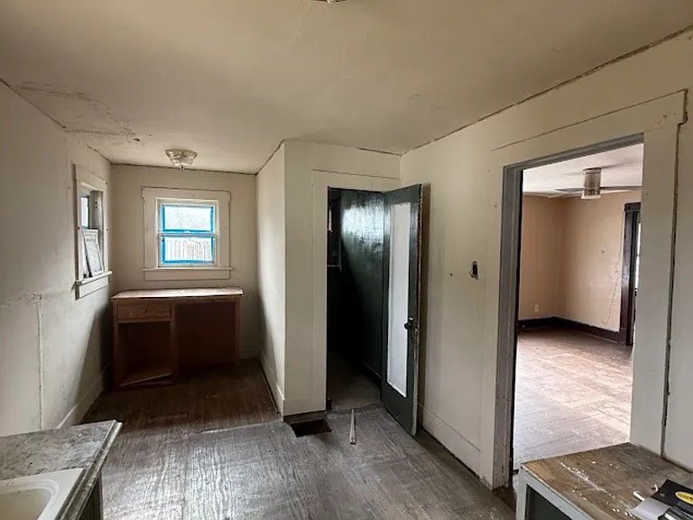 2132 N Church St — Photo 10