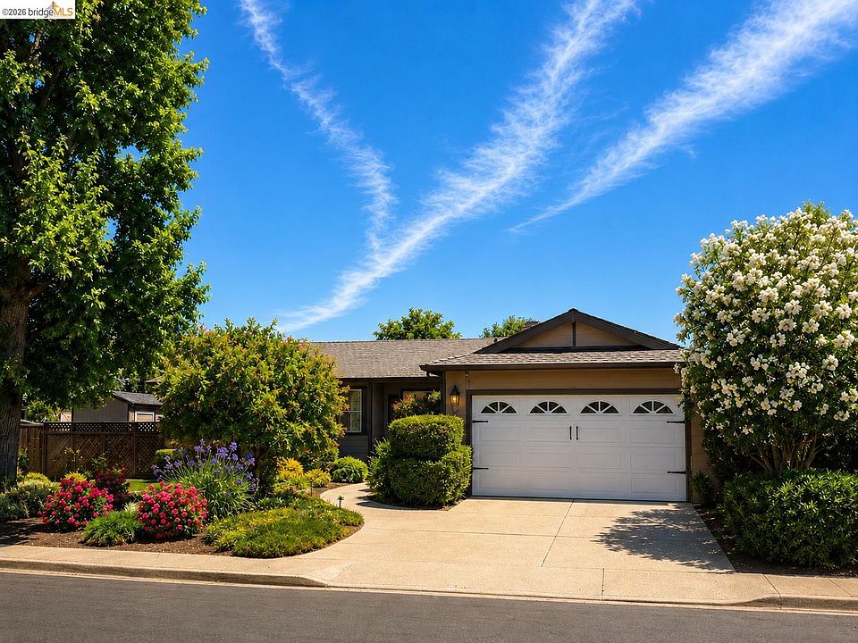 1st image of 4627 Regina Ln