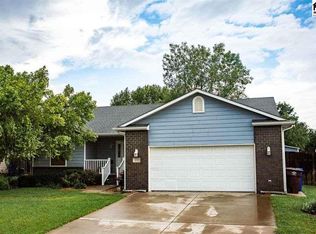 624 S Thunderbird St, McPherson, KS 67460