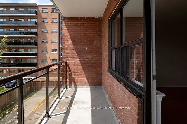 1017 Seneca Ave #508 — Photo 15